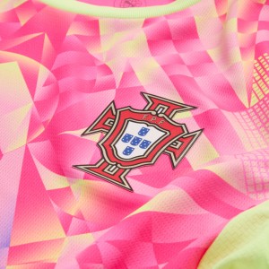 Portugal 2026 Goalkeeper Shirt - Pink Portugal 2026 Goalkeeper Shirt - Pink