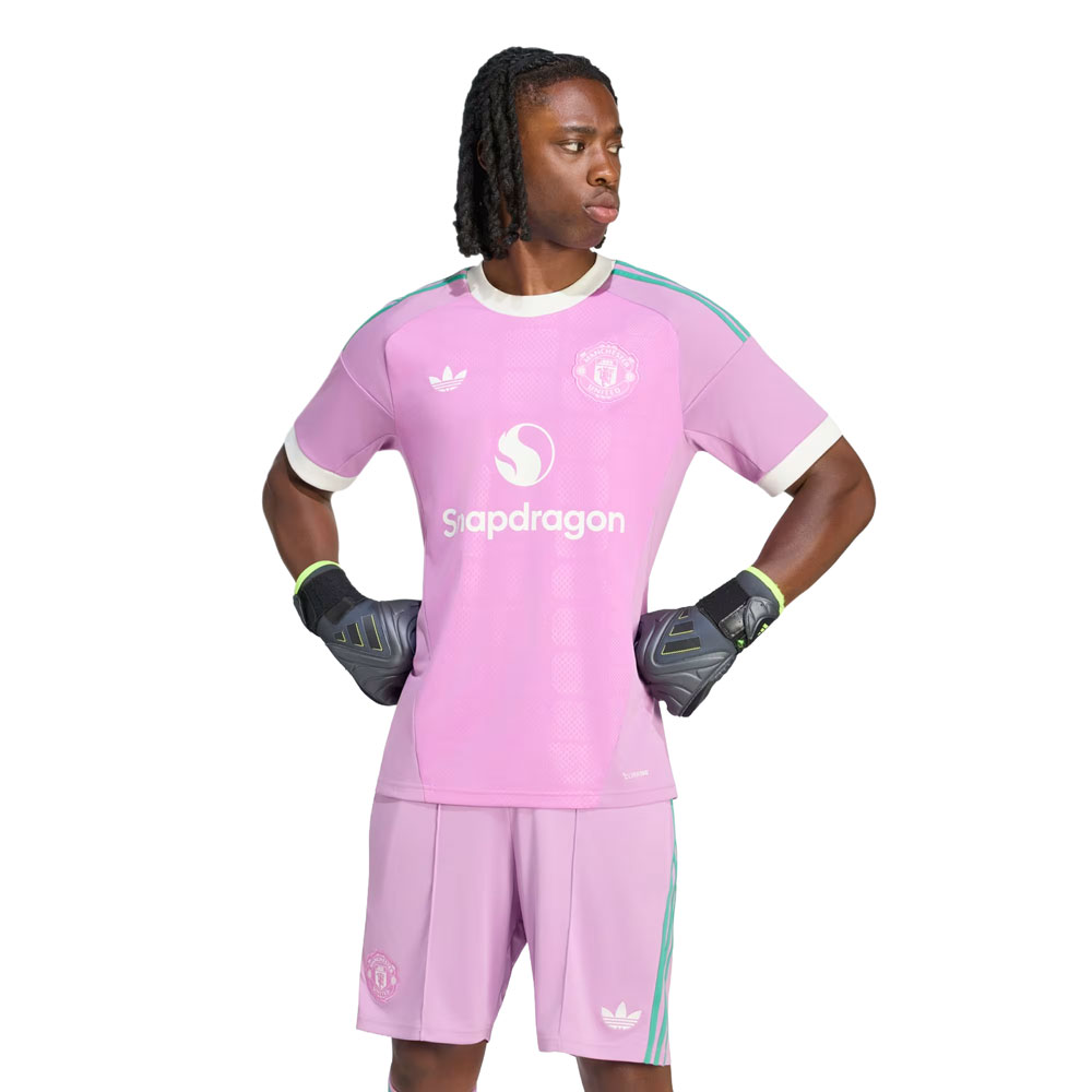 Manchester United 26/27 Away Goalkeeper Shirt 