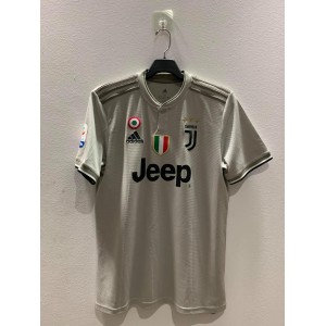 [USED]  JUVENTUS 2018/19 AWAY JERSEY WITH CHIELLINI 3 + SERIE A PATCH - SIZE M